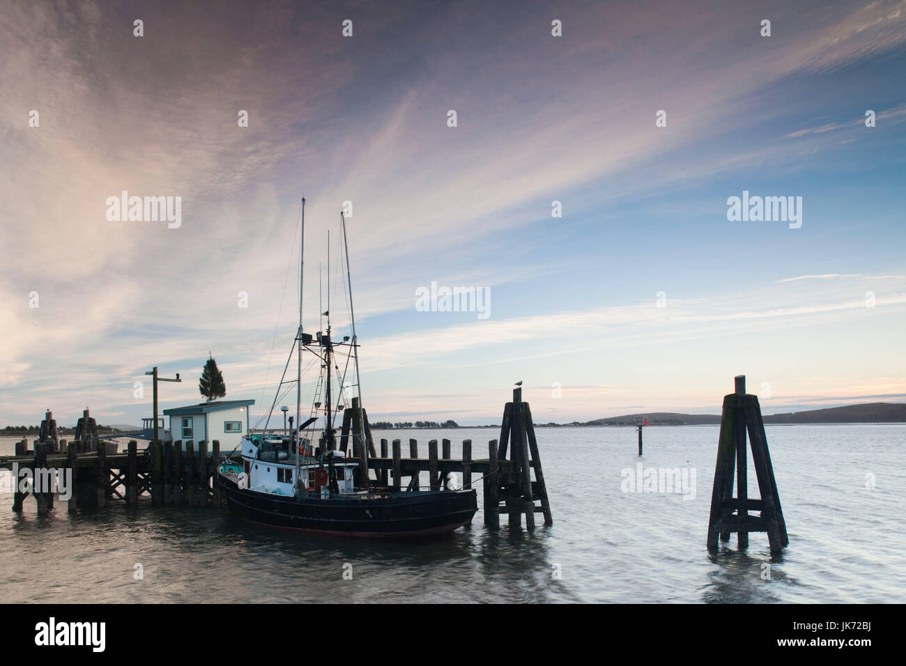 Stati Uniti d'America, la California, la California del Nord, costa Nord, Bodega Bay, la pesca in barca, crepuscolo Foto Stock