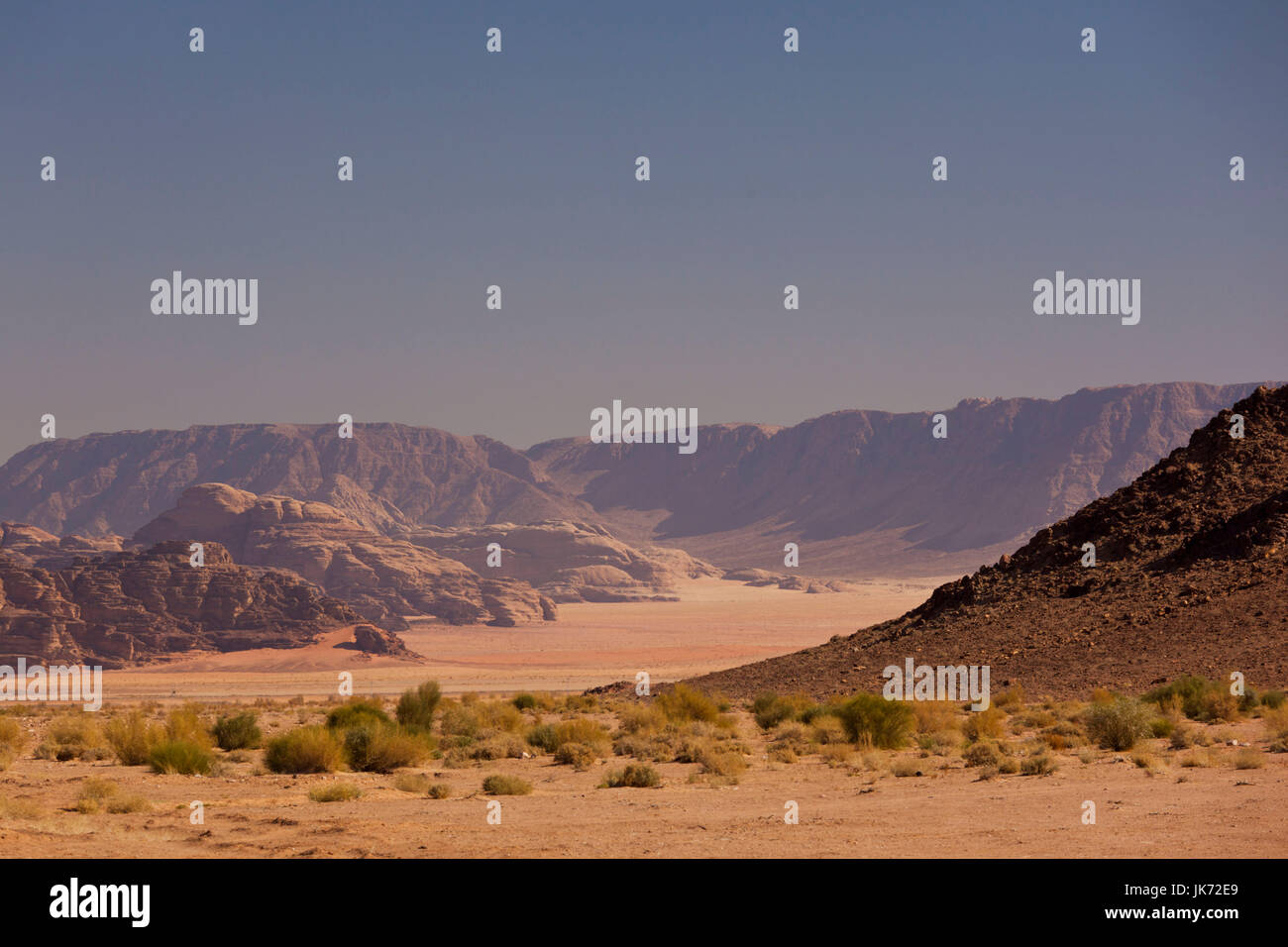 Giordania, Wadi Rum, il paesaggio del deserto Foto Stock