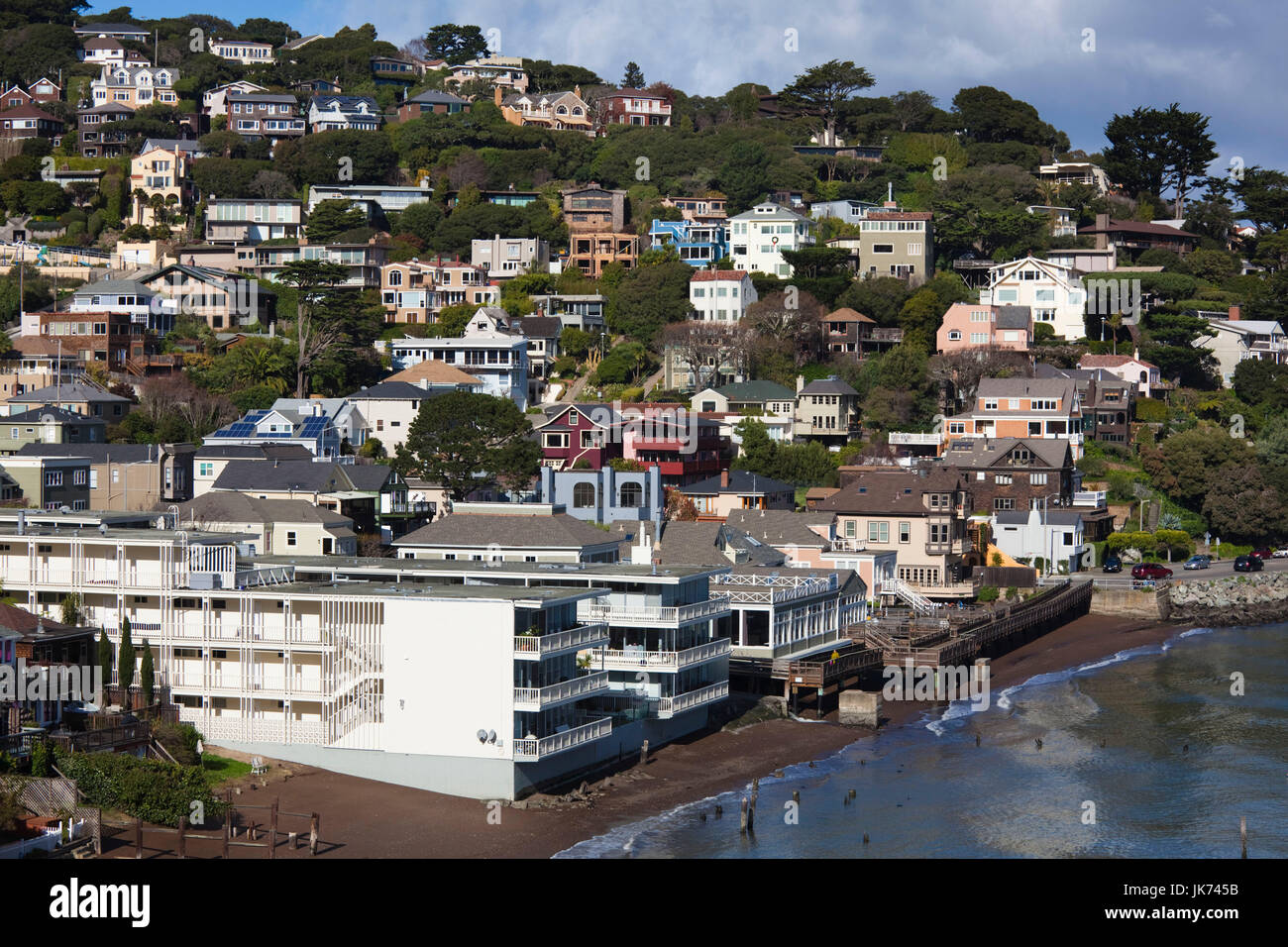 Stati Uniti, California, San Francisco Bay Area, Marin County, Sausalito, elevati vista città Foto Stock