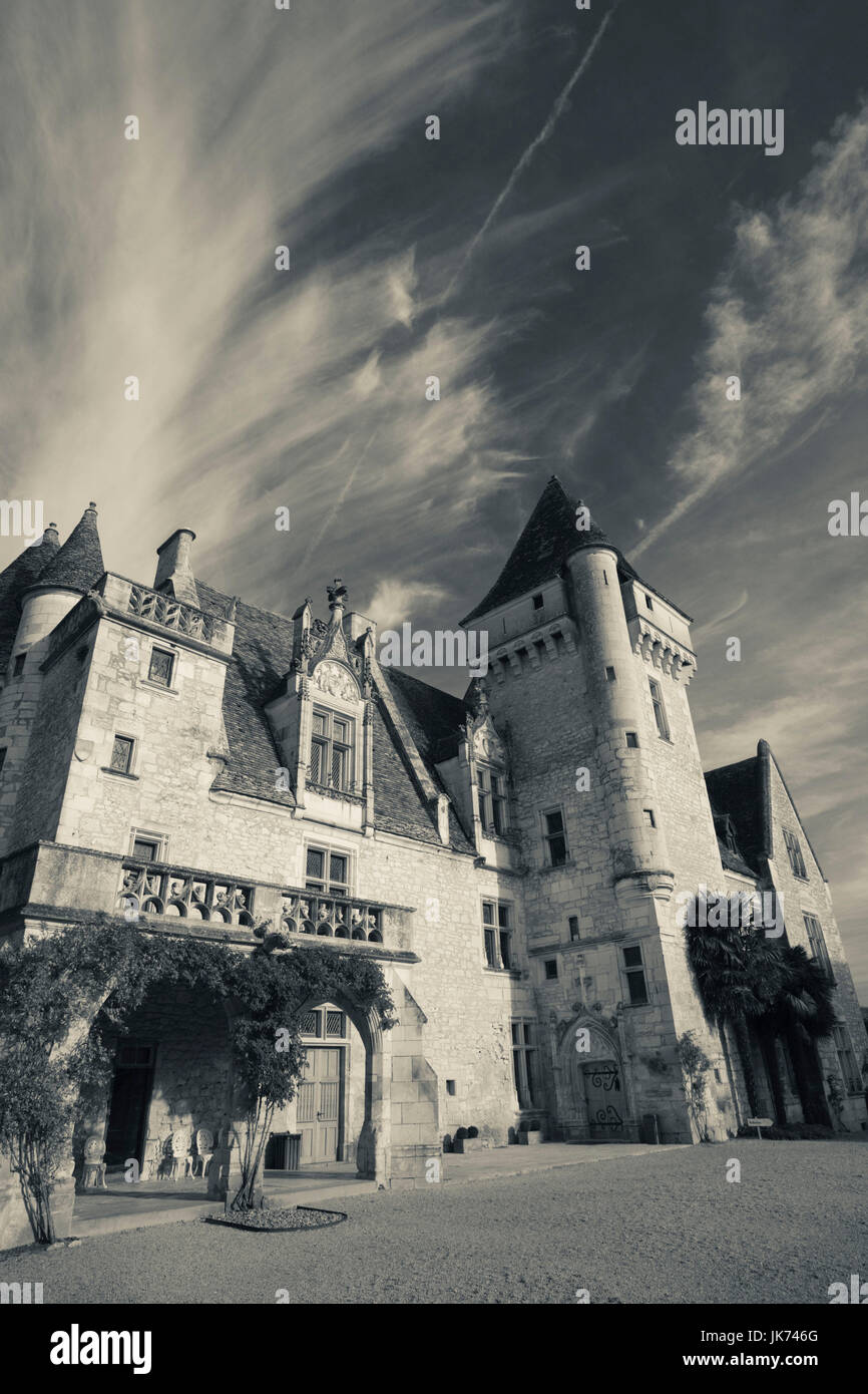 Francia, regione Aquitania, Dipartimento di Dordogne, Castelnaud-la-Chapelle, Chateau des Milandes, ex casa della ballerina Josephine Baker Foto Stock