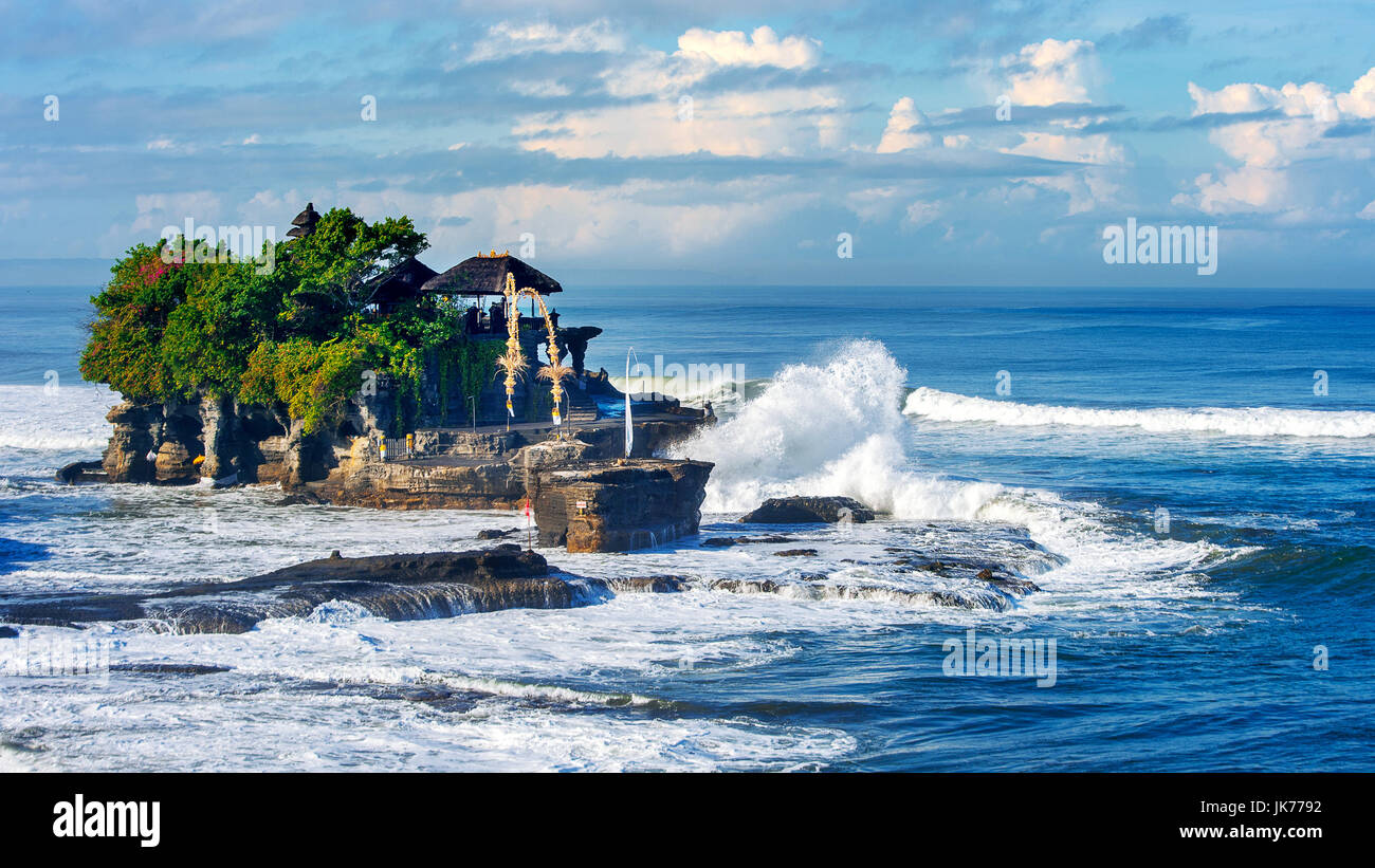Dal Tempio Tanah Lot nell isola di Bali Indonesia. Foto Stock