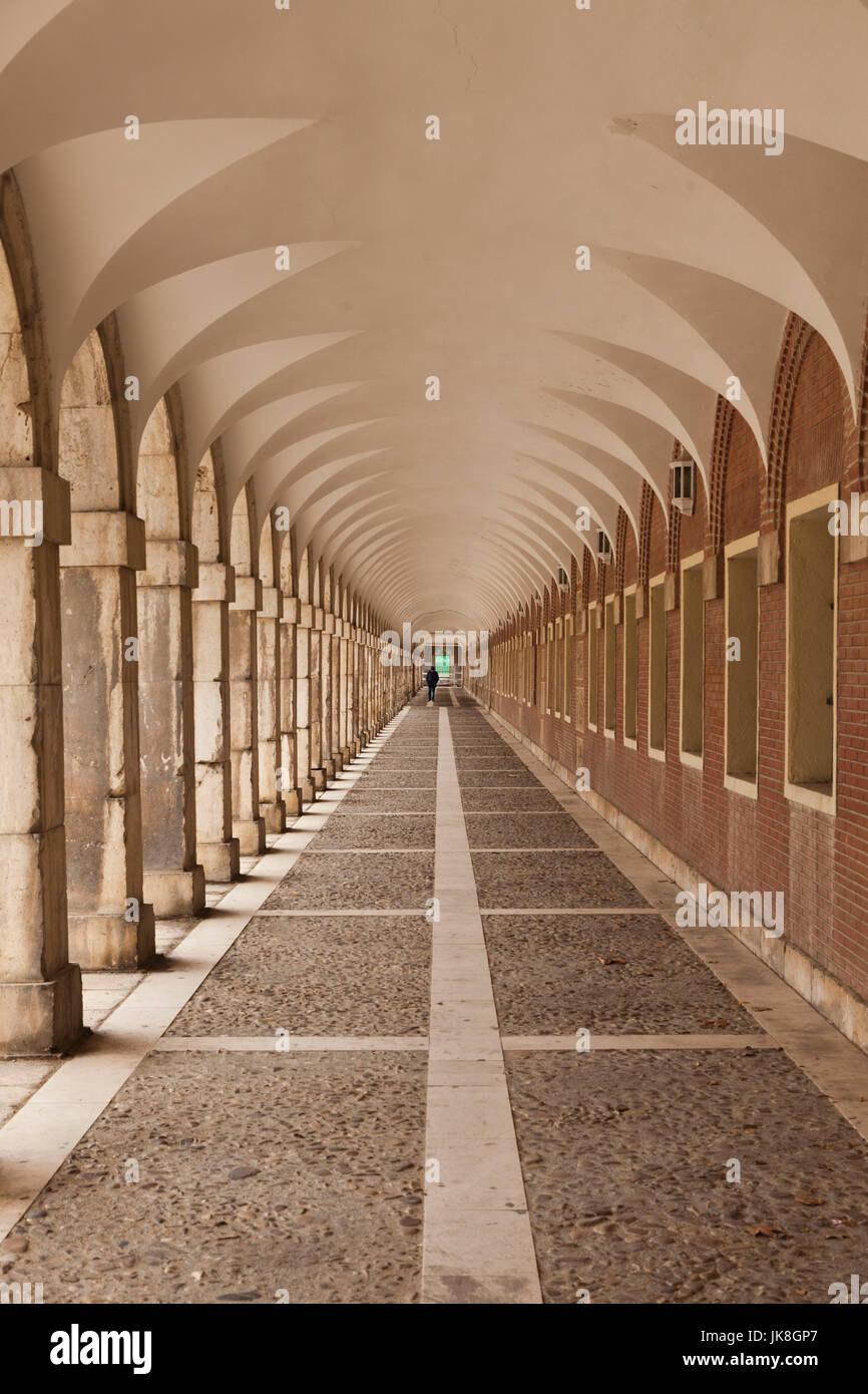Spagna, Madrid Regione, Aranjuez, Il Palazzo Reale a Aranjuez, passerella arcuata Foto Stock