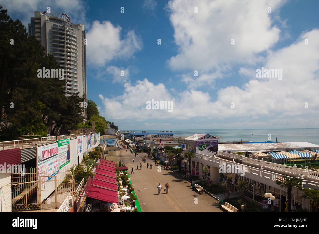 Russia, il litorale del Mar Nero, Sochi, Lighthouse Beach, Primorskaya Street, vista eleated Foto Stock