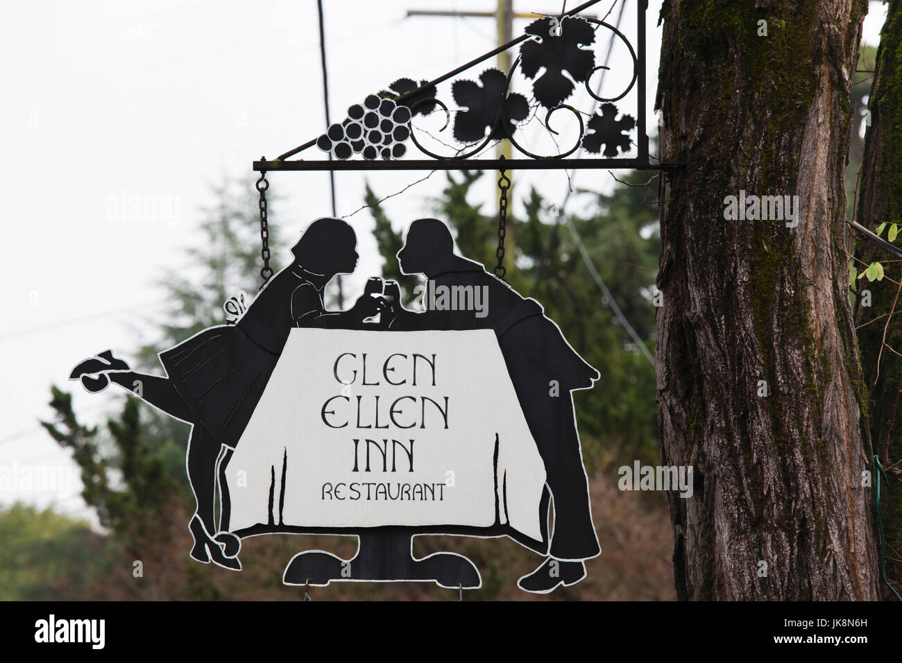 Stati Uniti d'America, la California, la California del Nord, Sonoma Wine Country, Glen Ellen, segno per il Glen Ellen Inn Foto Stock