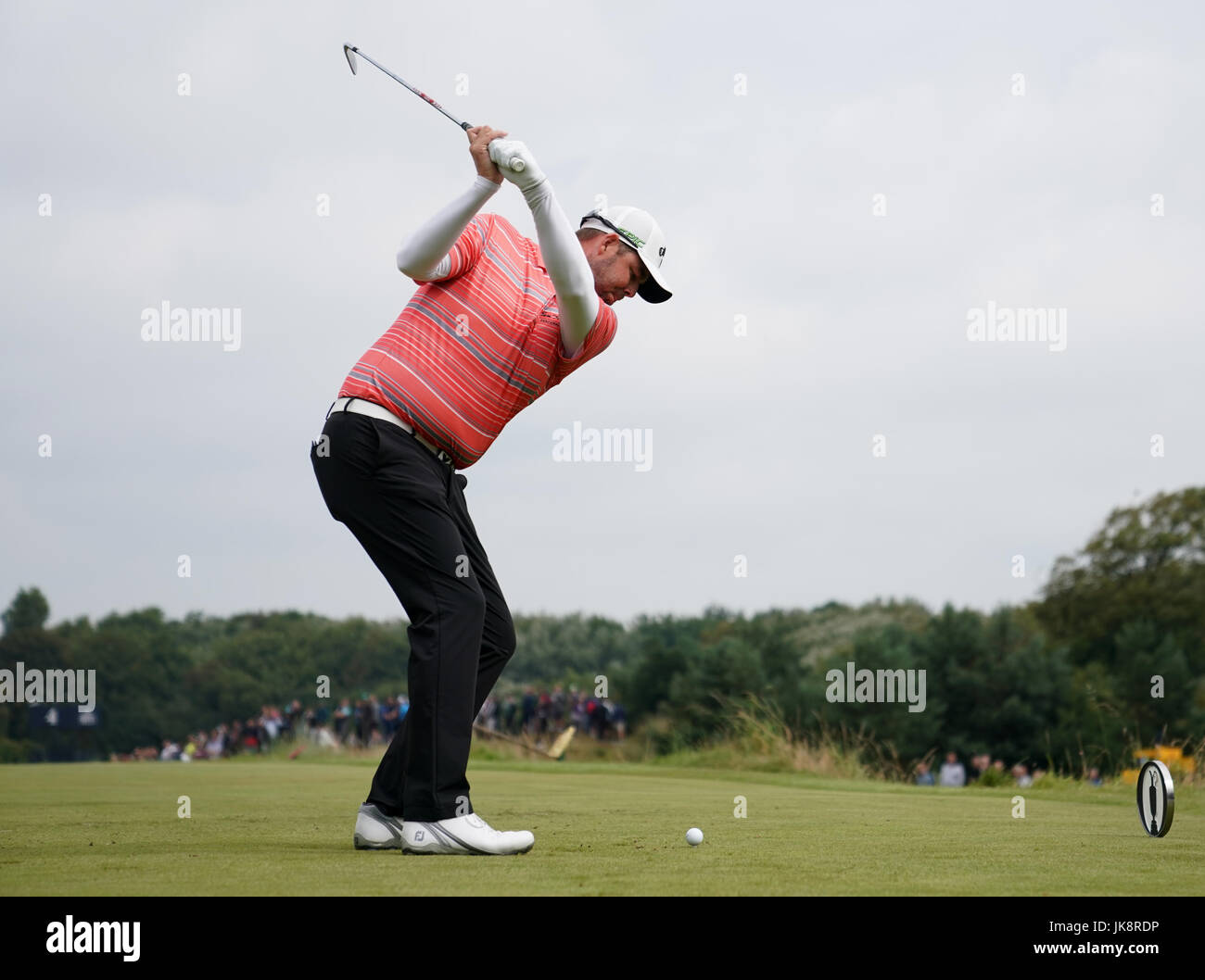 Australia Marc Leishman tees off il 4° durante la terza giornata del Campionato Open 2017 al Royal Birkdale Golf Club, Southport. Stampa foto di associazione. Picture Data: Sabato 22 Luglio, 2017. Vedere PA storia Golf Open. Foto di credito dovrebbe leggere: Andrew Matthews/filo PA. Restrizioni: solo uso editoriale. Uso non commerciale. Immagine ancora utilizzare solo. Il campionato aperto logo e chiaro collegamento al sito web aperto (TheOpen.com) per essere inclusi nel sito web publishing. Chiamate il numero +44 (0)1158 447447 per ulteriori informazioni. Foto Stock