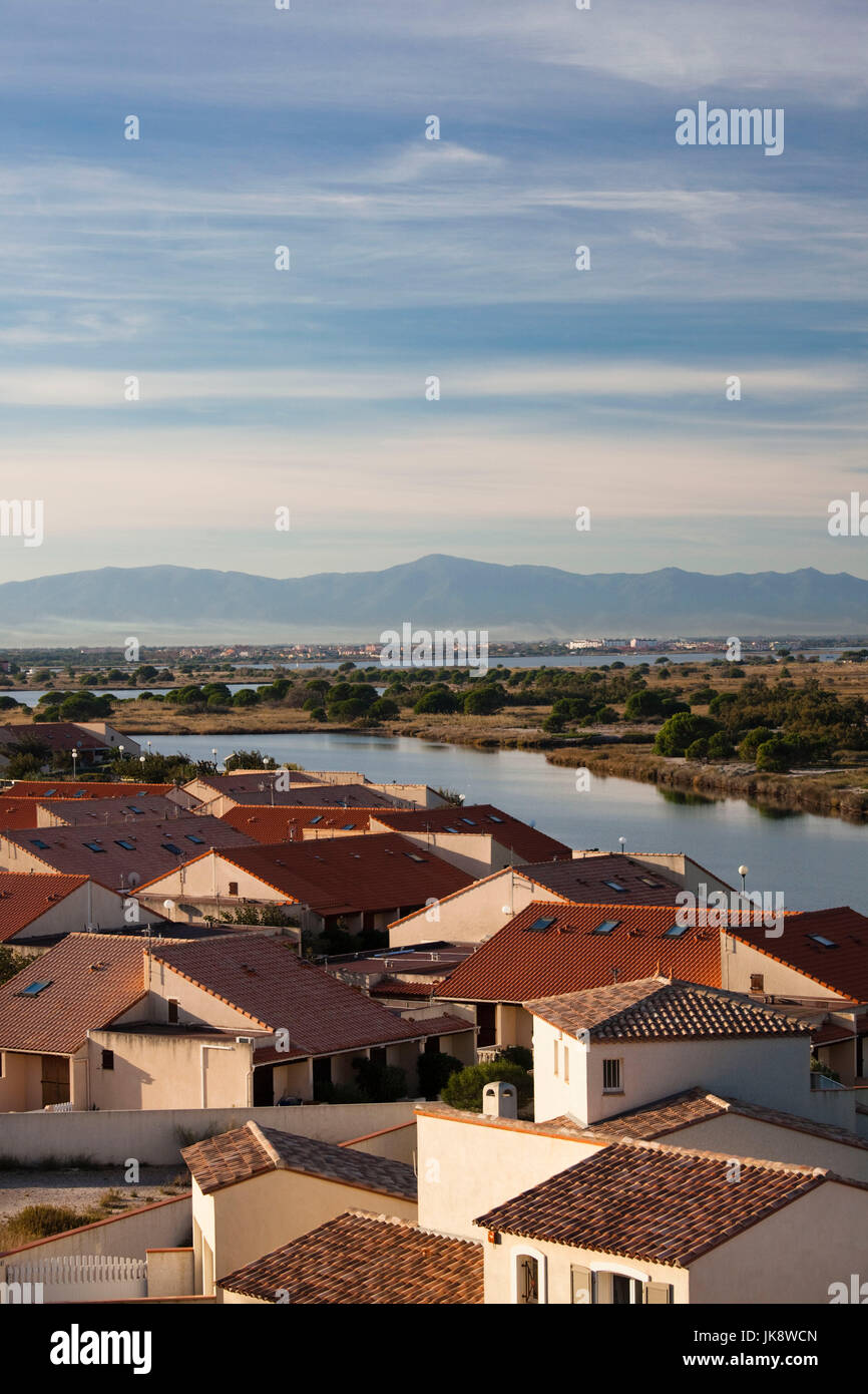 France, Languedoc-Roussillon, dipartimento dell Aude, Port-Leucate, panoramica del paese Foto Stock