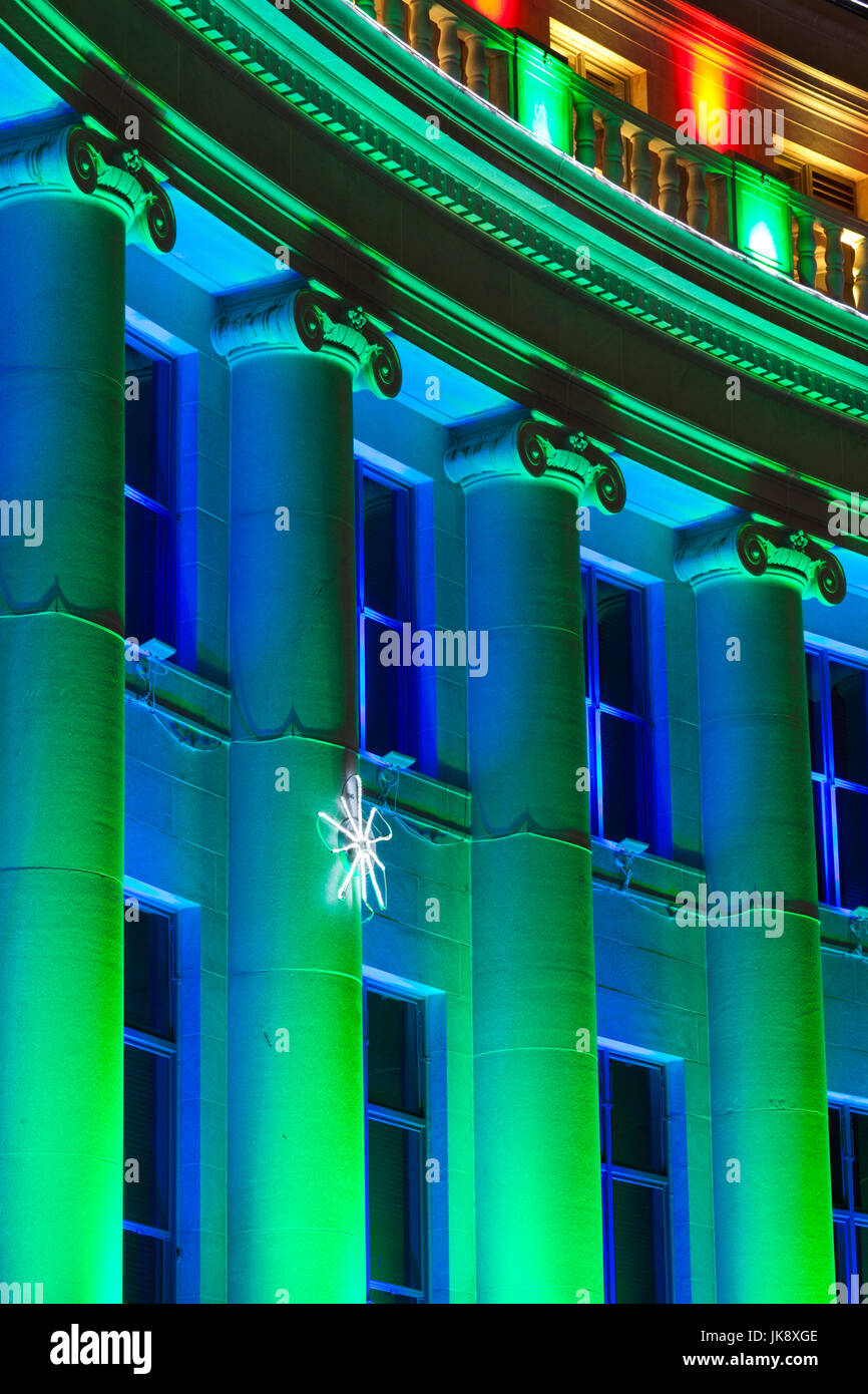 Stati Uniti d'America, Colorado, Denver, Denver City e paese edificio con le luci di Natale Foto Stock