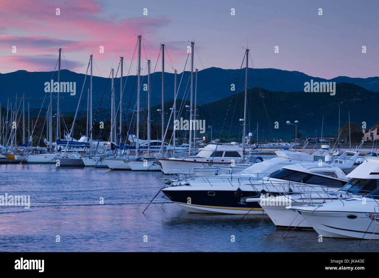 Francia, Corsica, Haute-Corse Reparto, Le Nebbio Regione, St-Florent, elevati vista porte, alba Foto Stock