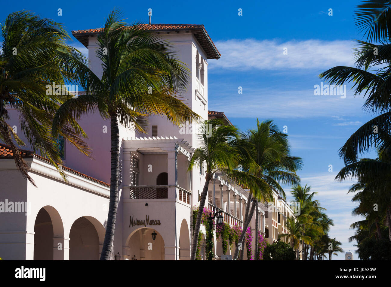 Stati Uniti d'America, Florida, Palm Beach, Worth Avenue e Neiman Marcus store, esterna Foto Stock