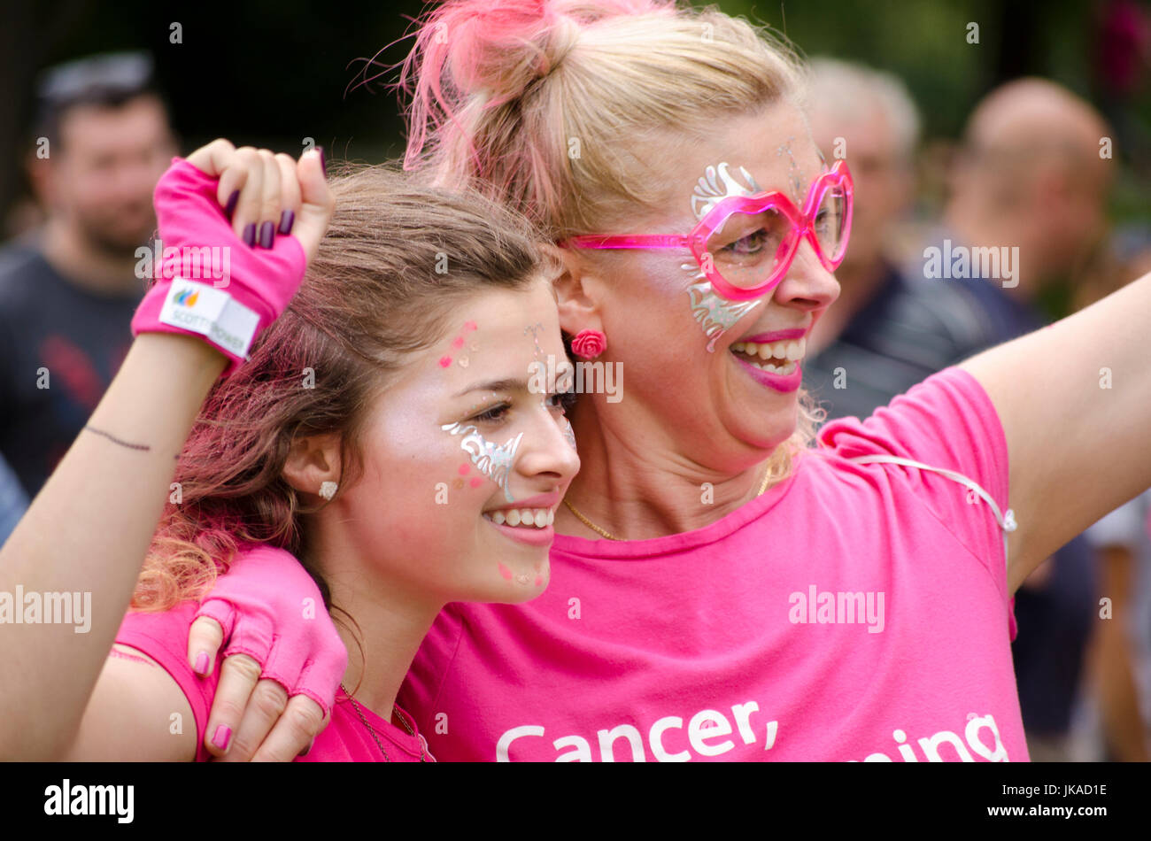 Gara per la vita manifestazione annuale, la raccolta di fondi per la ricerca sul cancro REGNO UNITO Foto Stock