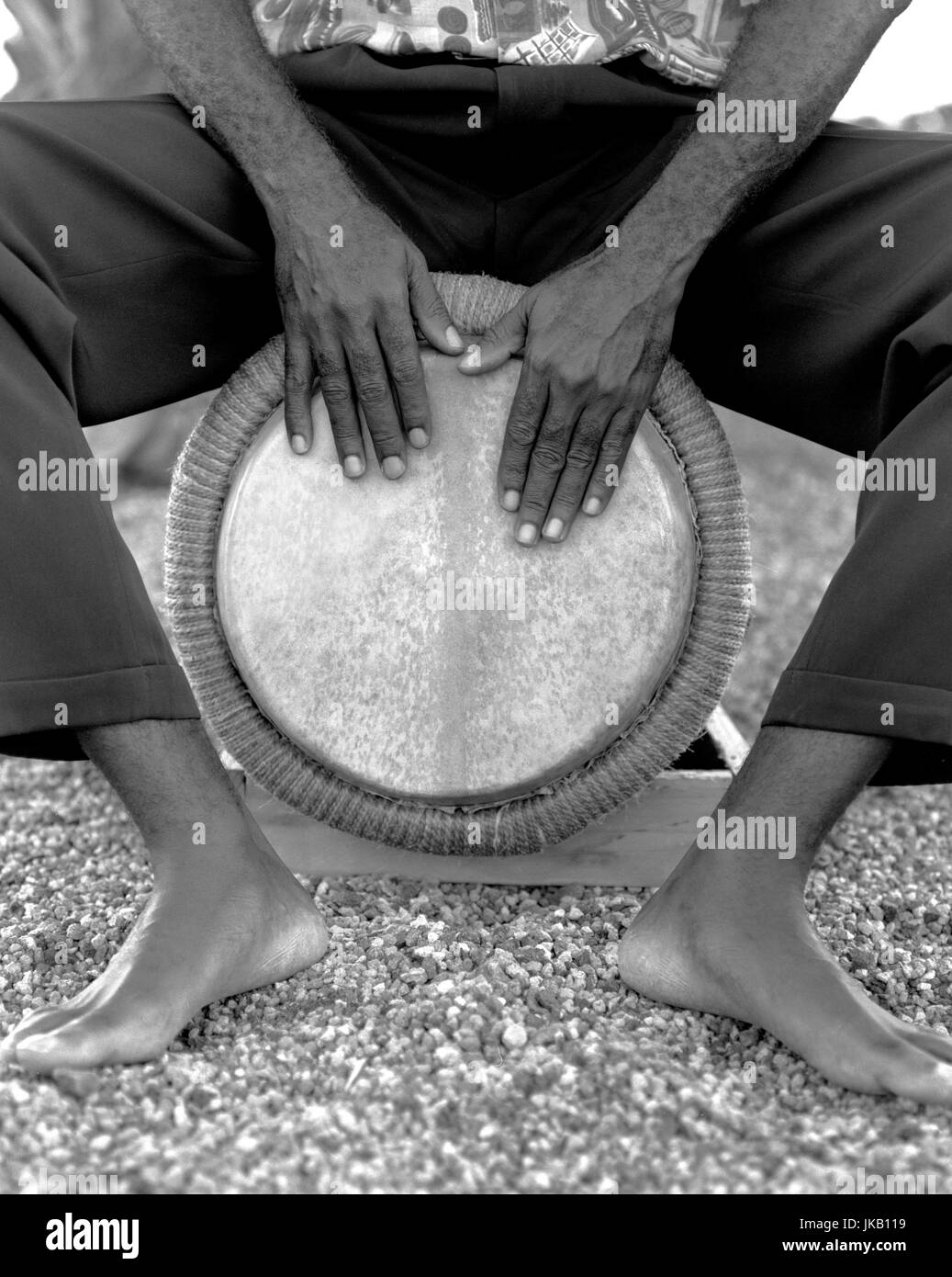 Un Bele batterista svolge il suo tamburo.. Fort de France, Martinica. Caraibi. Foto Stock