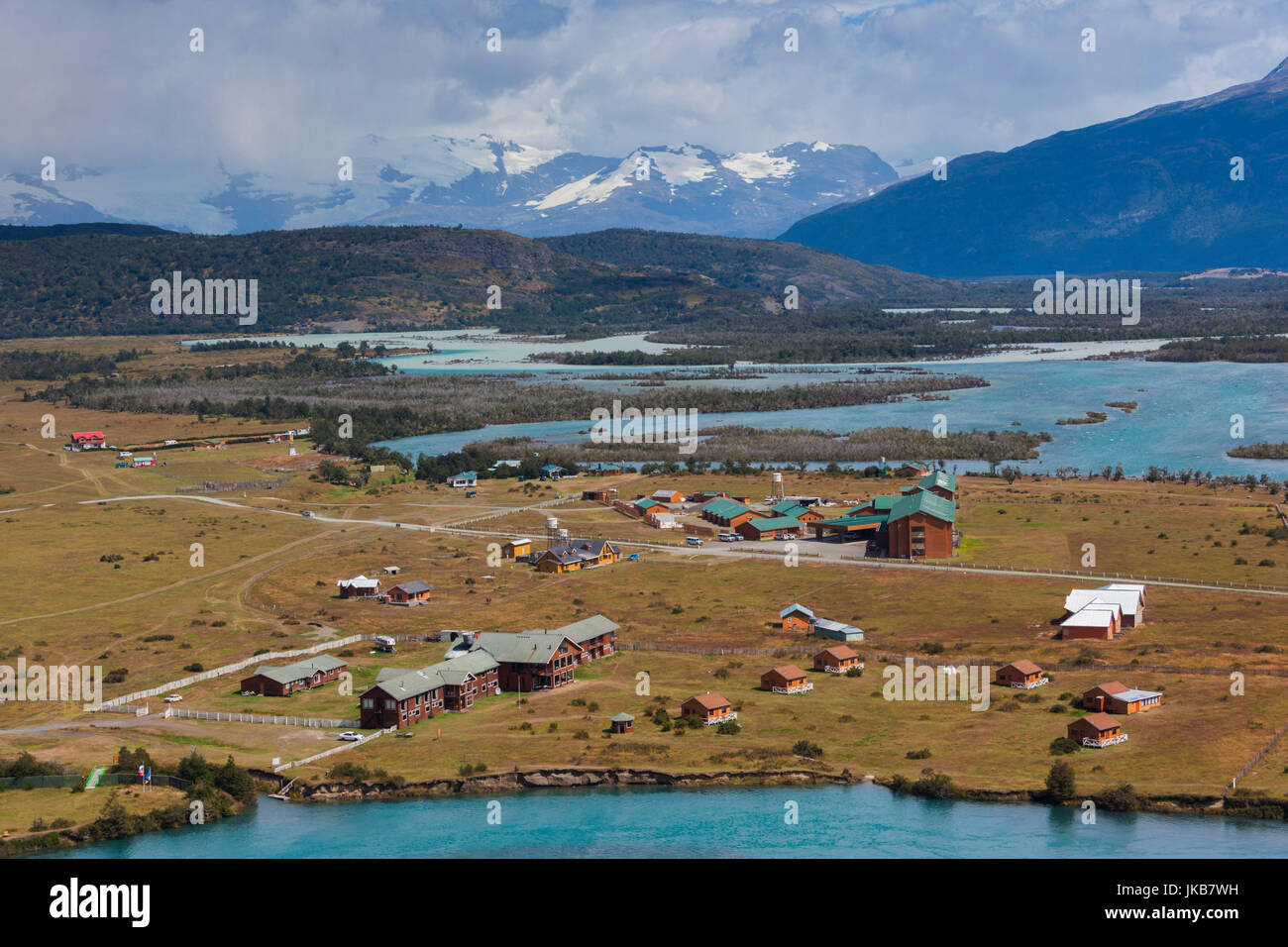 Il Cile, regione di Magallanes, Parco Nazionale Torres del Paine, villaggio di Villa Serrano, vista in elevazione Foto Stock