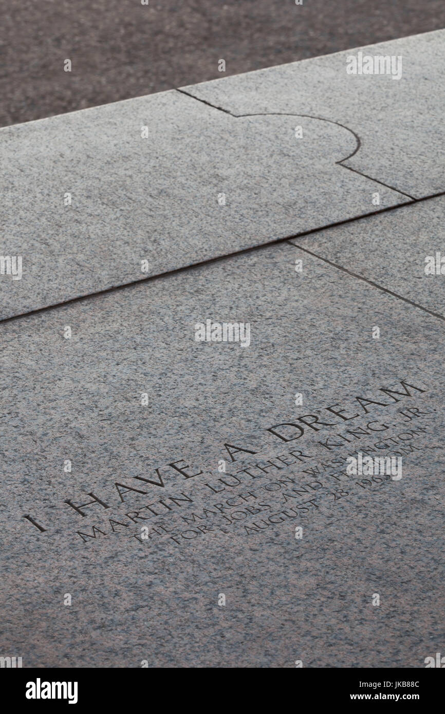 Stati Uniti d'America, Washington DC, il Lincoln Memorial, il marcatore sulla scalinata del memoriale dove Martin Luther King ha dato il suo I have a dream speech Foto Stock
