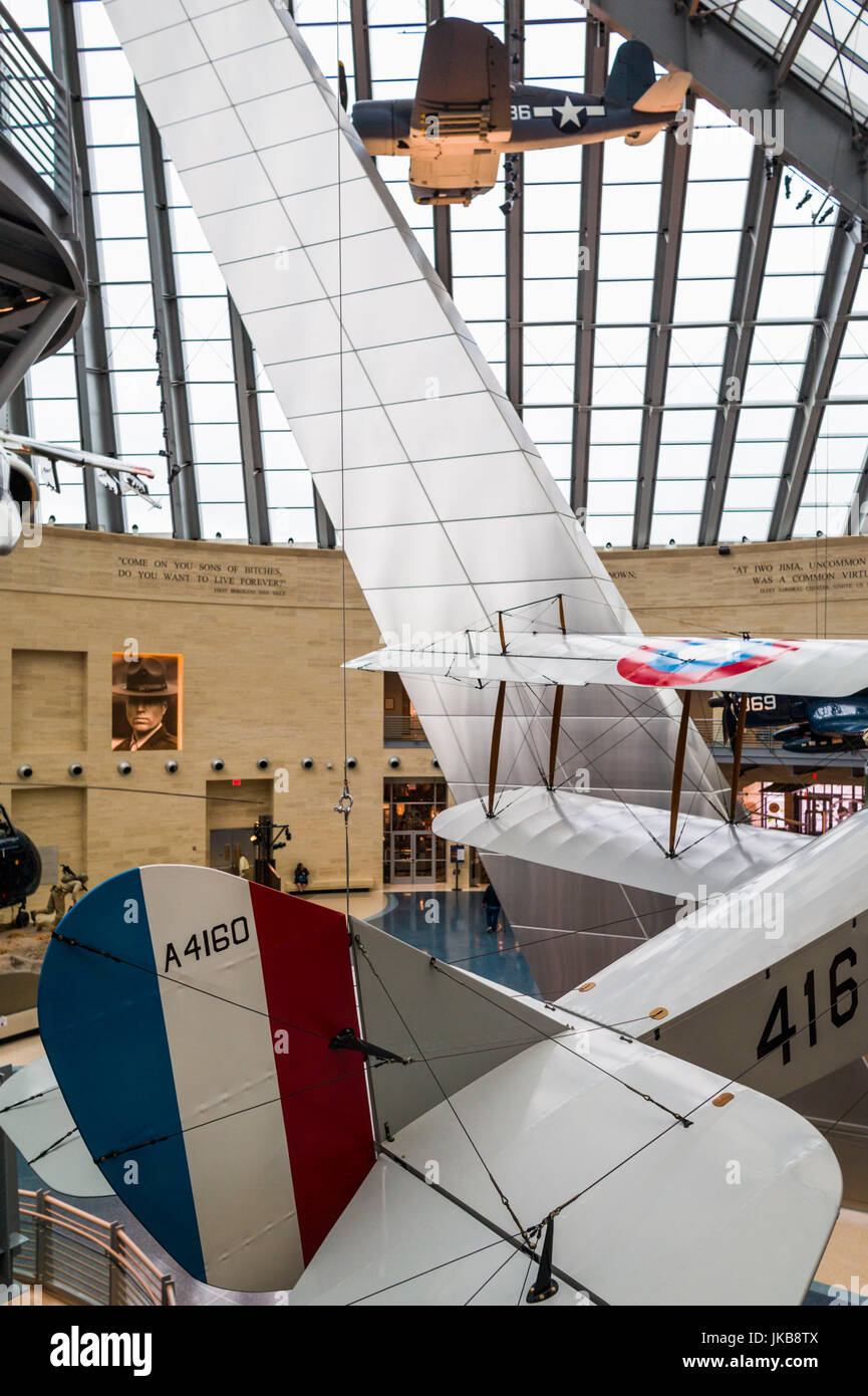 Stati Uniti d'America, Virginia, Triangolo, Museo Nazionale del Marine Corps, Leatherneck galleria con WW1-ser aeromobile Foto Stock