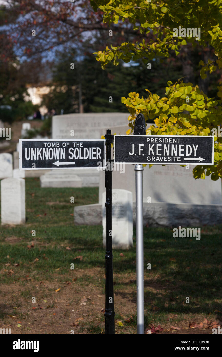 Stati Uniti d'America, Virginia, Arlington, il Cimitero Nazionale di Arlington, segni Foto Stock