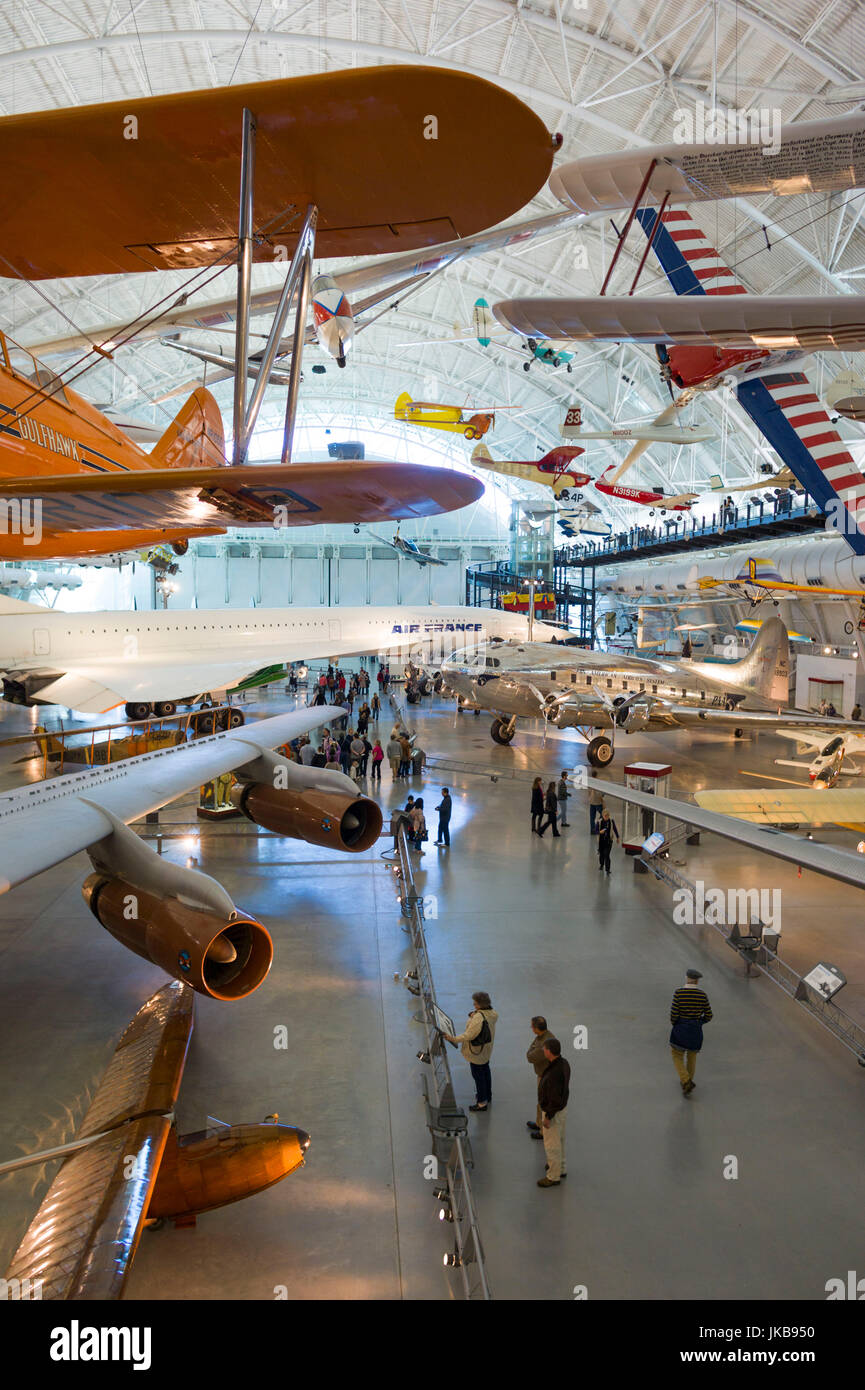 Stati Uniti d'America, Virginia, Herdon, Museo Nazionale dell'aria e dello spazio, Steven F. Udvar-Hazy Center, air museum, aviazione commerciale presenta, vista in elevazione Foto Stock