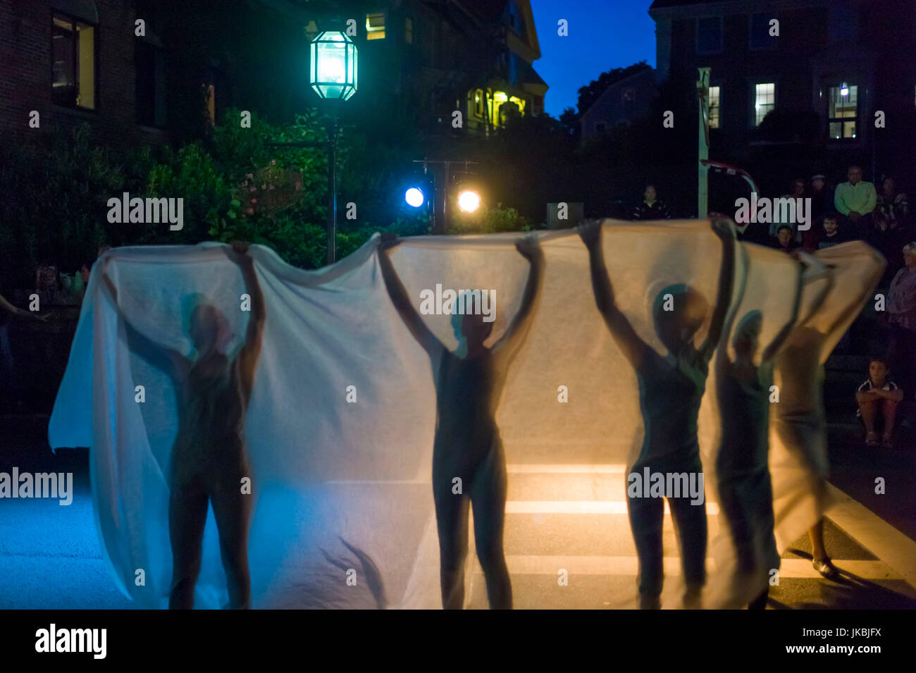 Stati Uniti d'America, Massachusetts, Gloucester, Gloucester Downtown Block Party, performance di danza Foto Stock