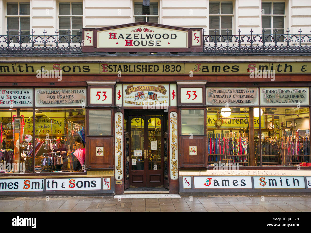 Negozio di ombrelli di londra immagini e fotografie stock ad alta  risoluzione - Alamy