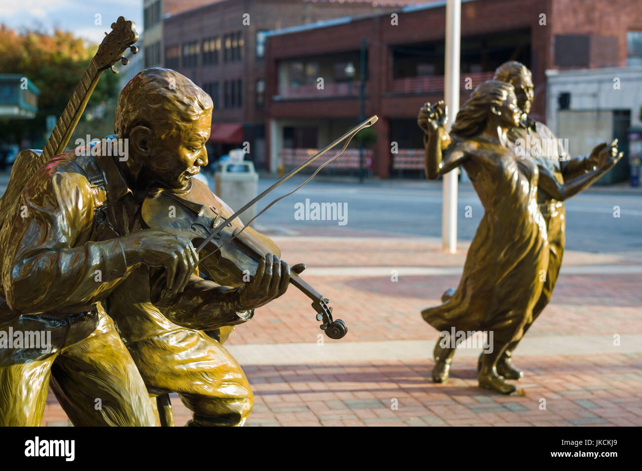 Stati Uniti d'America, North Carolina di Asheville Asheville Civic Center, Appalachian Stadio, sculture di Gary Alsum Foto Stock