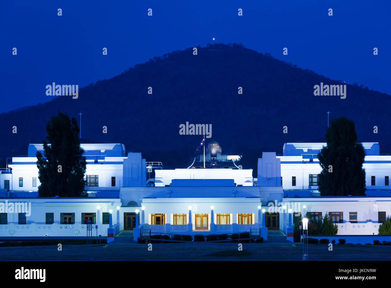 Australia, Territorio della Capitale Australiana, ACT, Canberra, Museo della democrazia Australiana, la Vecchia Sede del Parlamento, crepuscolo Foto Stock