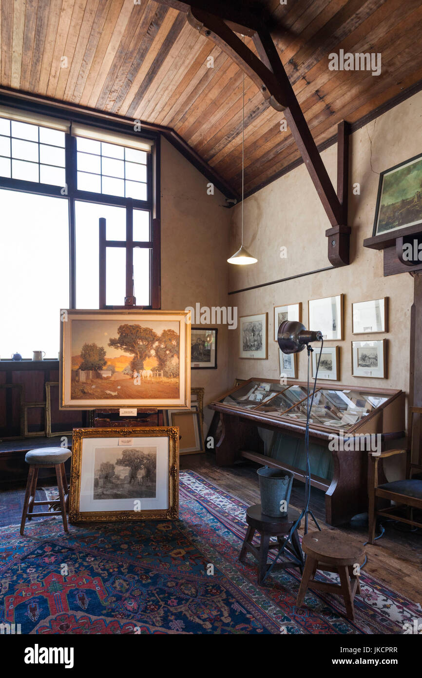 In Australia, in Sud Australia, Adelaide Hills, Hahndorf, cedri, ex studio del pittore paesaggista Hans Heysen, interno Foto Stock