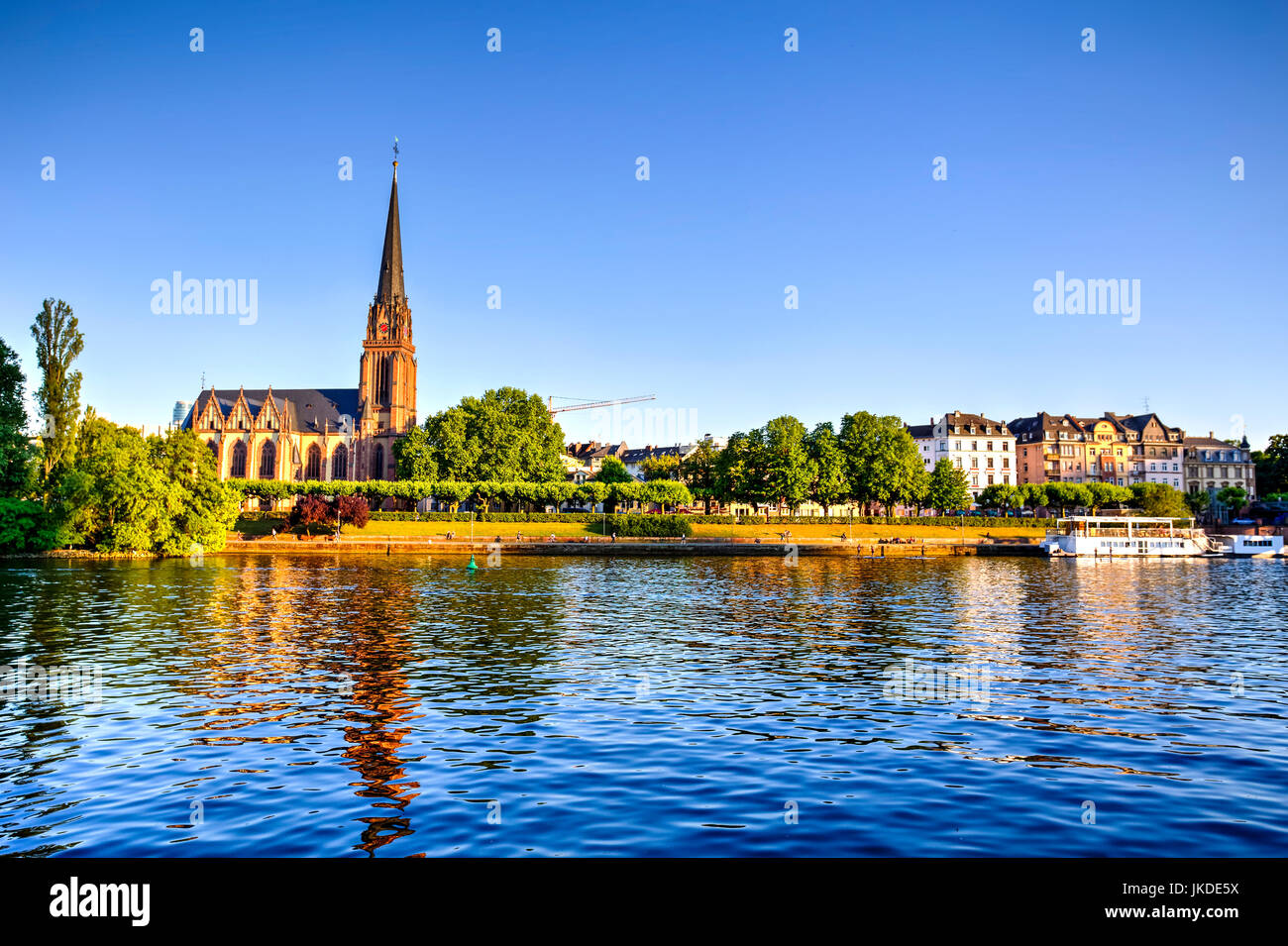 Francoforte e il fiume principale waterfront, Germania Foto Stock