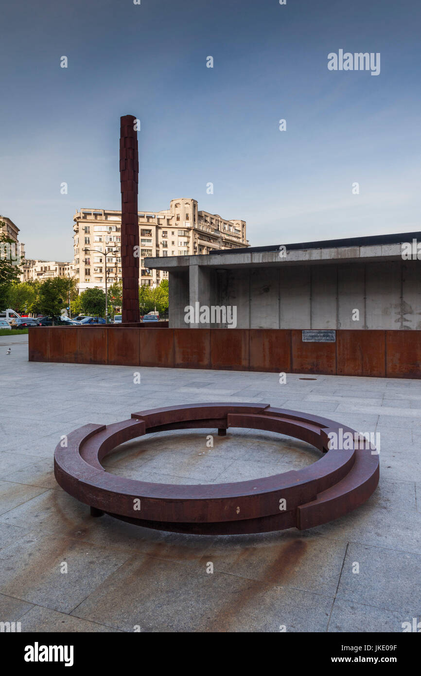 La Romania, Bucarest, Memoriale dell Olocausto, esterno con anello di Roma, memorial a Roma persone persero la vita in olocausto Foto Stock