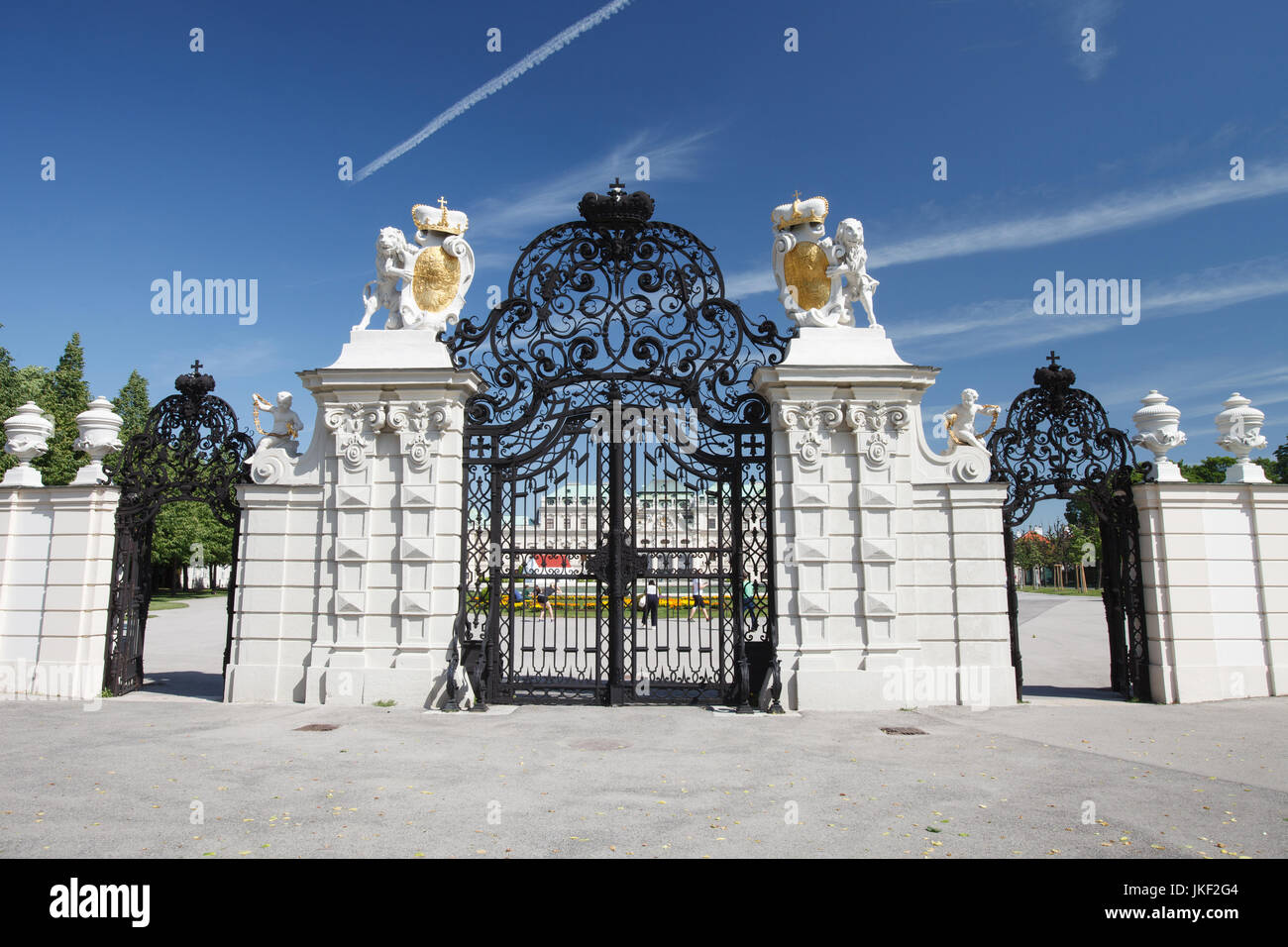 Cancello principale della parte superiore del Palazzo Belvedere, Vienna, Austria Foto Stock
