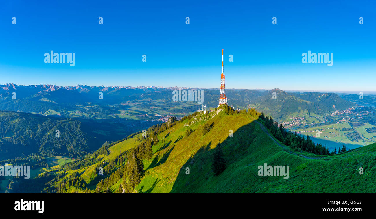 Sendeturm des Bayerischen Rundfunks, Gruenten, 1738m, Illertal, Allgaeuer Alpen, Oberallgaeu, Allgaeu, Bayern, Deutschland, Europa Foto Stock