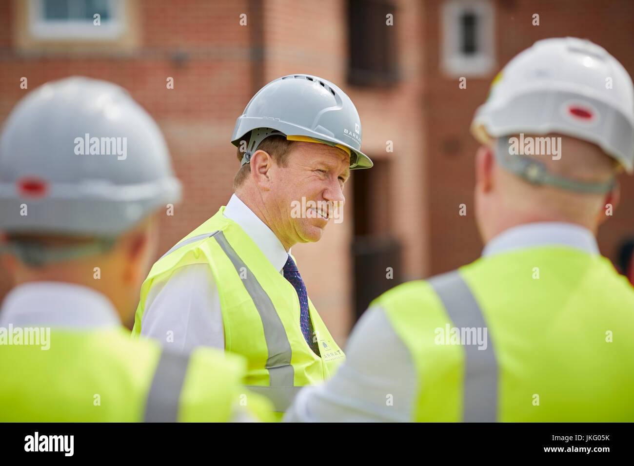 Barratt Homes David Thomas Group Chief Executive visita al loro Walkden studiosi sito verde in Salford Foto Stock