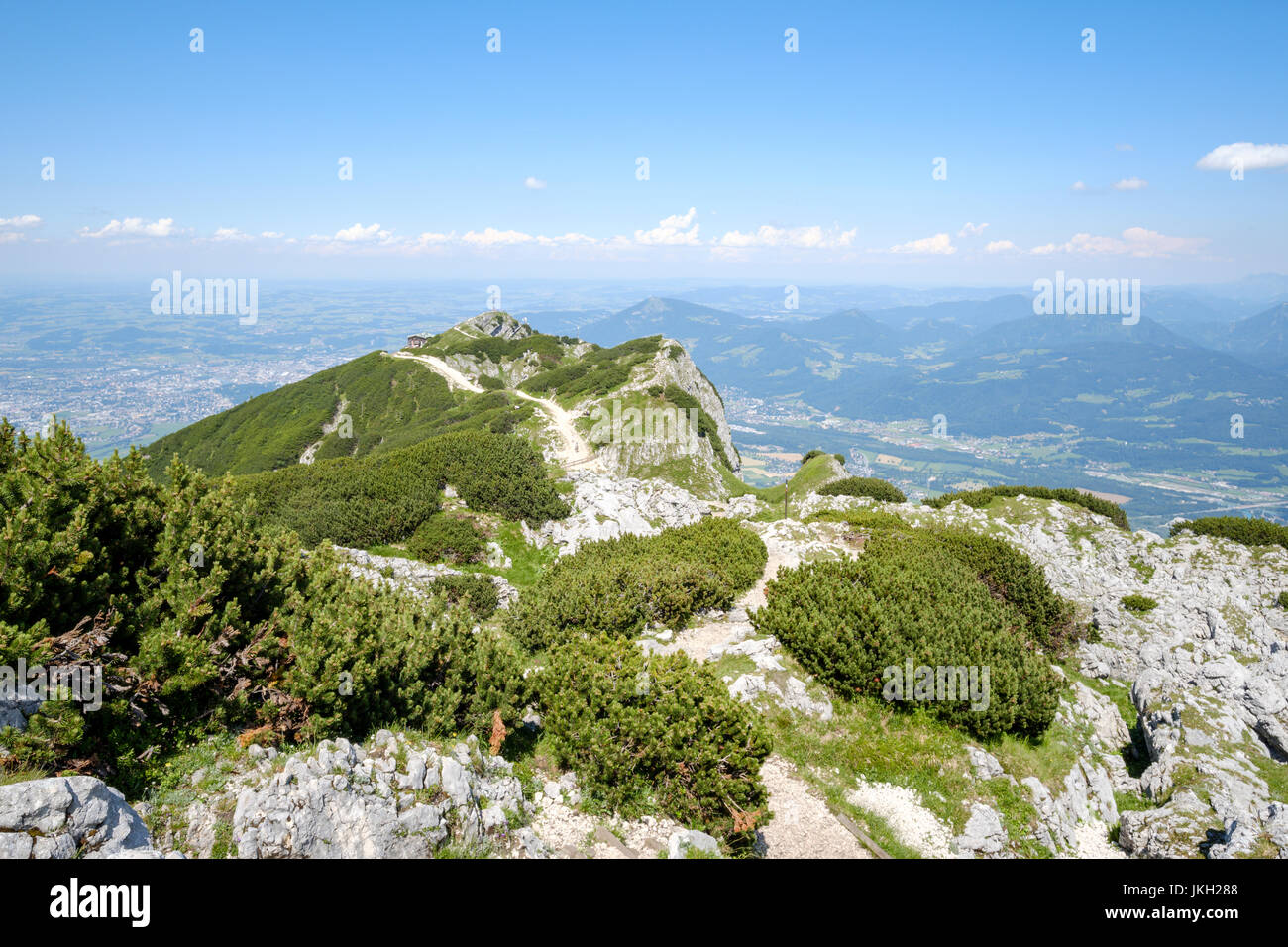 Vista verso la montagna Geiereck picco nella gamma Untersberg, Grödig, Salzburg-Umgebung, Austria Foto Stock