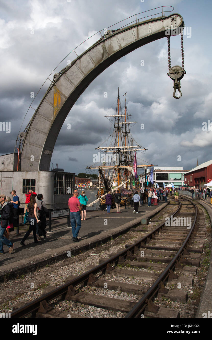 BRISTOL HARBOURSIDE: Fairbairn gru a vapore Foto Stock