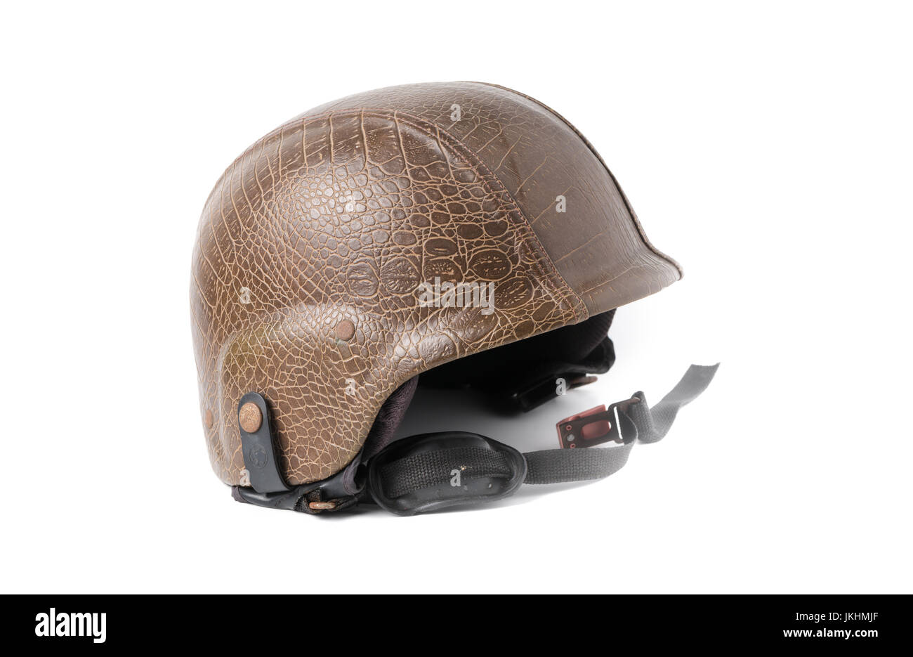 Pelle marrone casco isolati su sfondo bianco Foto Stock Pelle marrone casco isolati su sfondo bianco Foto Stock