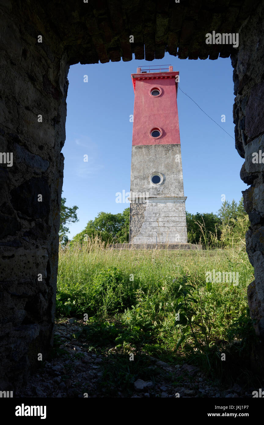 Virtsu faro costruito 1924 con un'altezza di 18 metri e un diametro di 2,5 metri. Estonia 14 Luglio 2017 Foto Stock