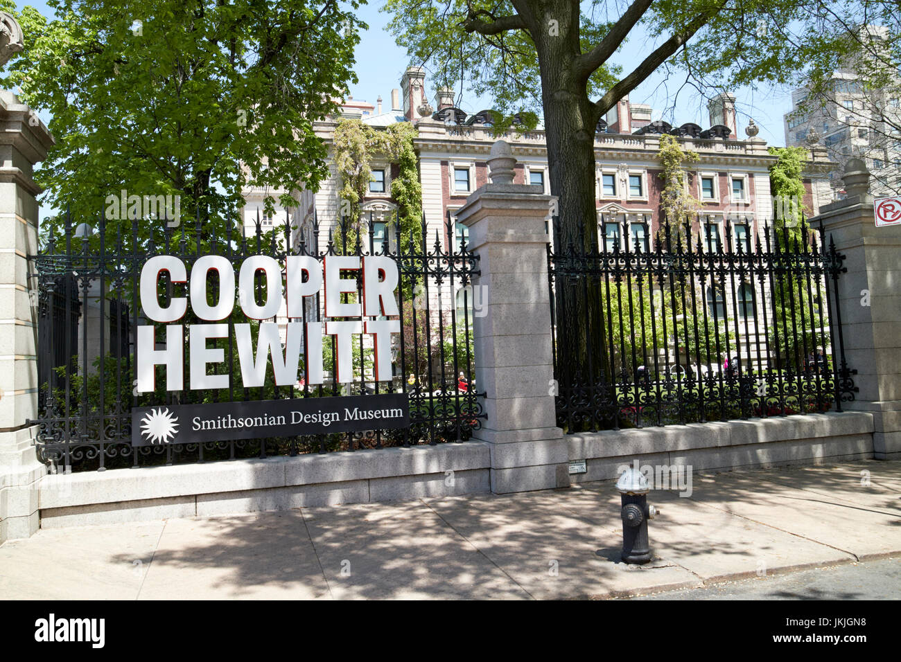 Andrew Carnegie mansion ora Cooper Hewitt smithsonian design museum di New York City STATI UNITI D'AMERICA Foto Stock