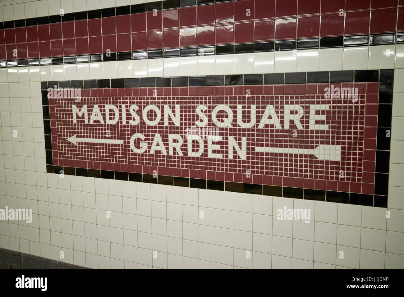 Mosaico in stile vecchia stazione della metropolitana segno per il Madison Square Garden, Penn Station New York City USA Foto Stock