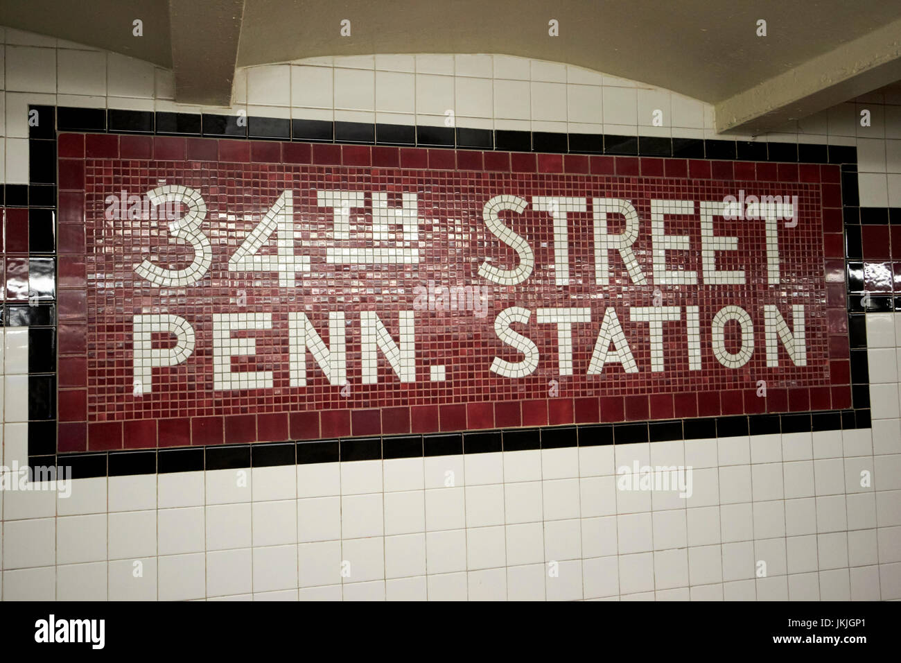 Mosaico in stile vecchia stazione della metropolitana segno 34th street stazione Penn di New York City STATI UNITI D'AMERICA Foto Stock