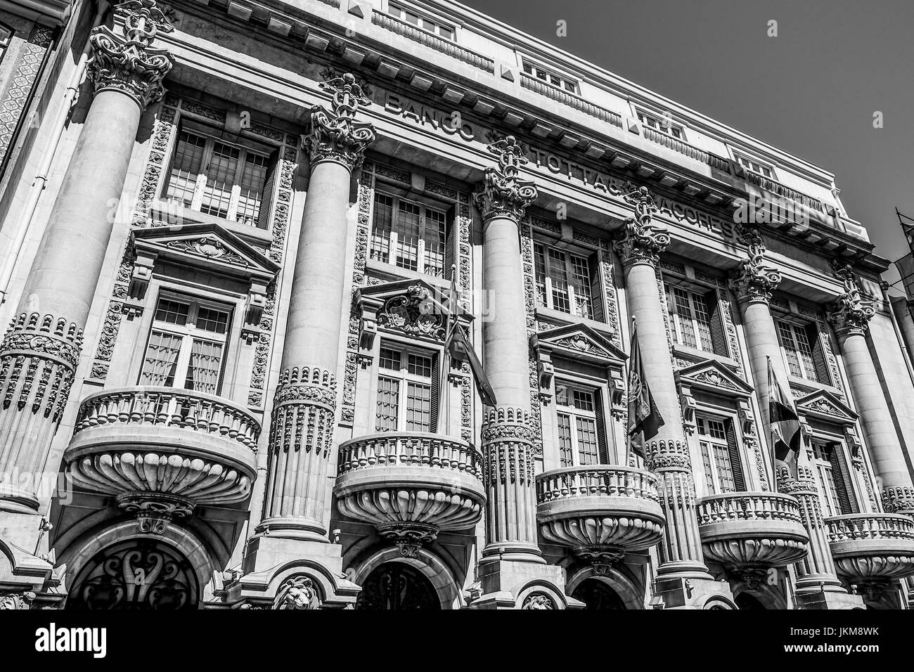 Bank Building a Lisbona - Banco Totta Acores - Lisbona, Portogallo - 2017 Foto Stock