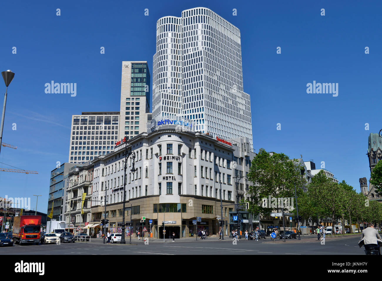 Elevato aumento, Upper West, Kurf rstendamm?, Charlottenburg di Berlino, Germania, Hochhaus, Upper West, Kurfuerstendamm, Deutschland Foto Stock
