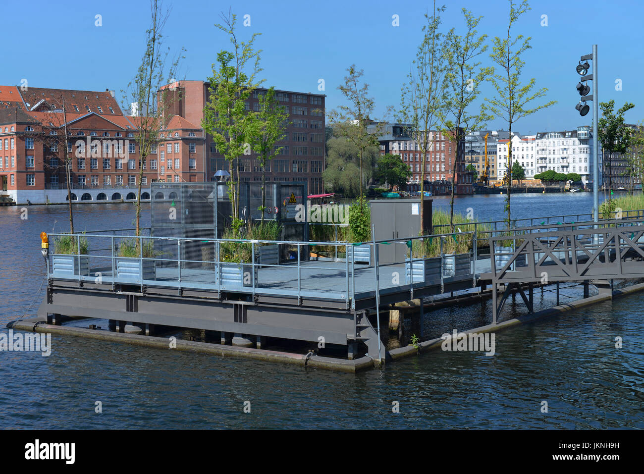 Liquami Luritec lavandini, Stralauer Avenue, Friedrich di grove, Berlino, Germania, Luritec Abwasserbecken, Stralauer Allee, Friedrichshain, Deutschland Foto Stock