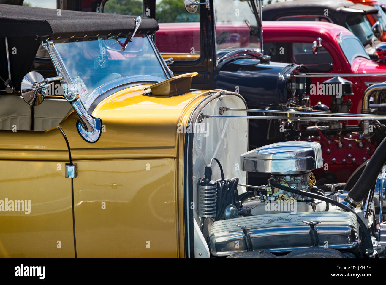 1932 Ford Roadster a un americano auto show. Essex, Inghilterra. Classic vintage americano auto personalizzata Foto Stock