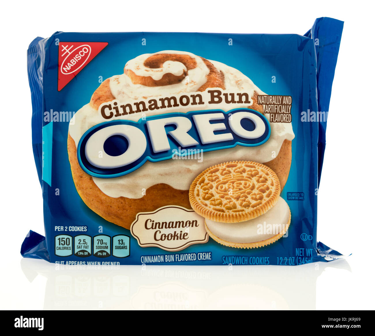 Winneconne, WI - 23 Luglio 2017: un pacchetto di cannella Bun Oreo isolato su un background. Foto Stock