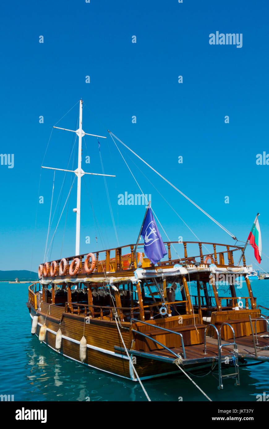 Barche di crociera per turisti, Marina port, al molo principale, Sozopol Bulgaria Foto Stock