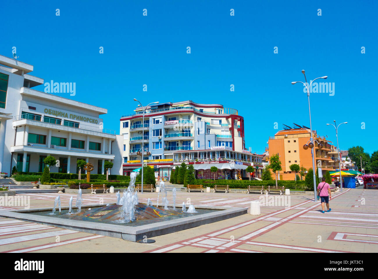 Municipio e altri edifici, Treti Marti street, Primorsko, Bulgaria Foto Stock