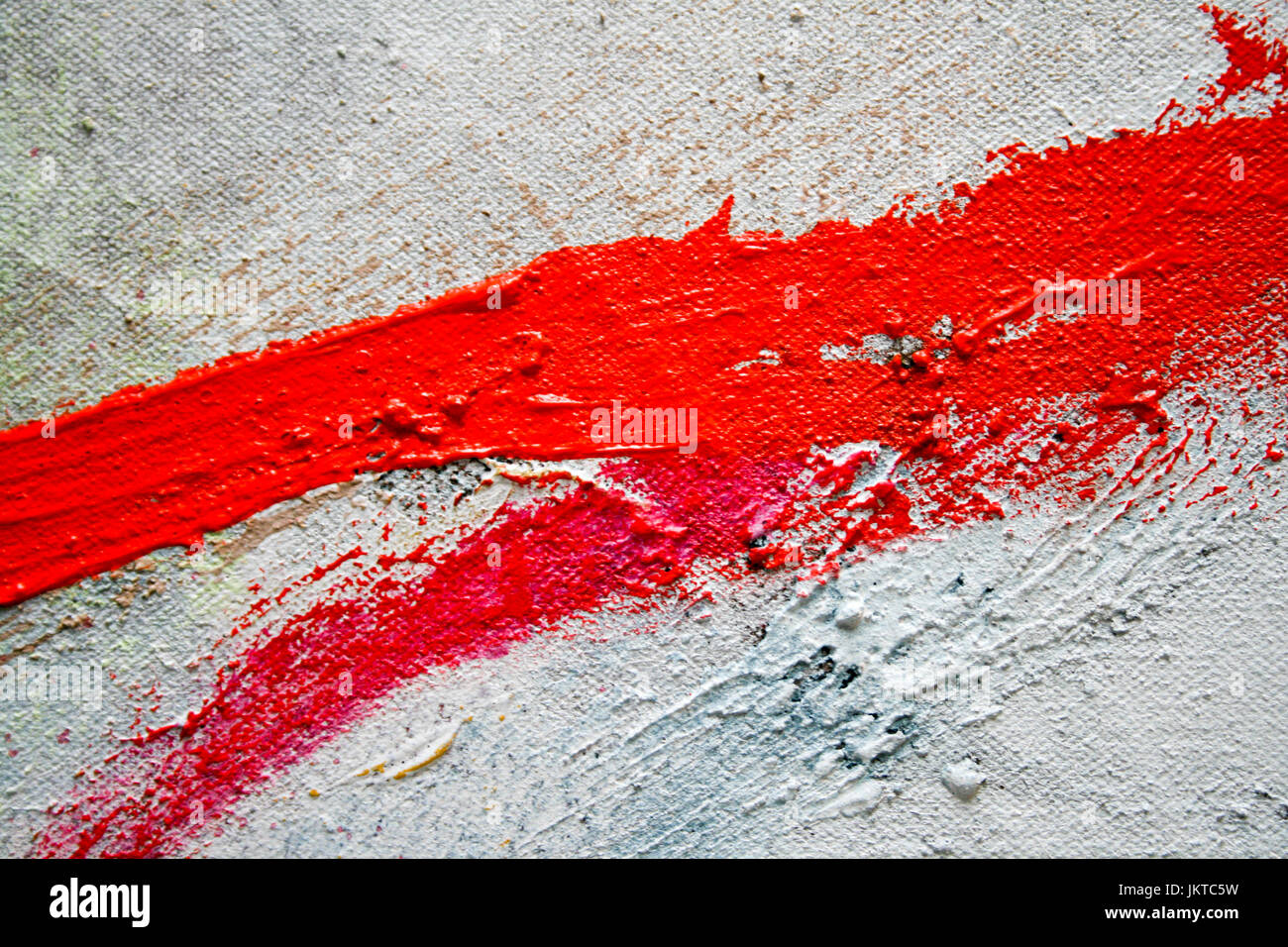 Rosso corsa di vernice su tela. Fotografia di Kim Craig. Foto Stock