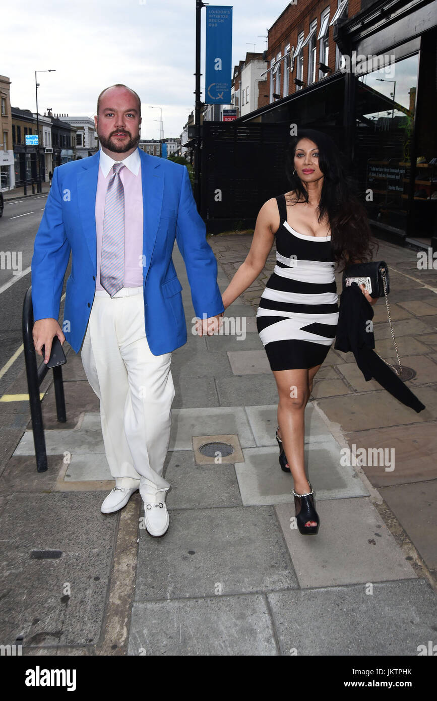 Hereford Film Summer Party presso la marmellata di albero in Kings Road con: Jonathan Sothcott, Janine Nerissa Broadhead dove: Londra, Regno Unito quando: 23 giu 2017 Credit: Chris Saxon/WENN.com Foto Stock