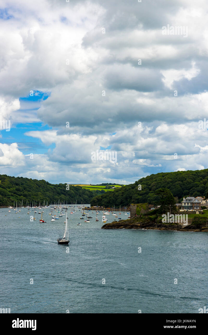 St Catherines castello vicino a Fowey è un antico protettivo di distacco che ha unprecedneted vedute del porto di circostante e paesaggi marini. Foto Stock