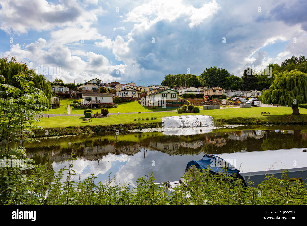 Kent Farm caravan, una statica e mobile home Park sul Fiume Medway a East Farleigh vicino a Maidstone, Kent, Regno Unito Foto Stock