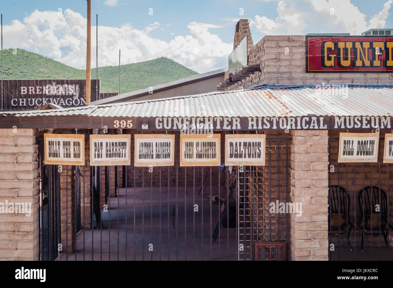 Ingresso laterale a Gunfighter Museo storico in pietra tombale Arizona Foto Stock