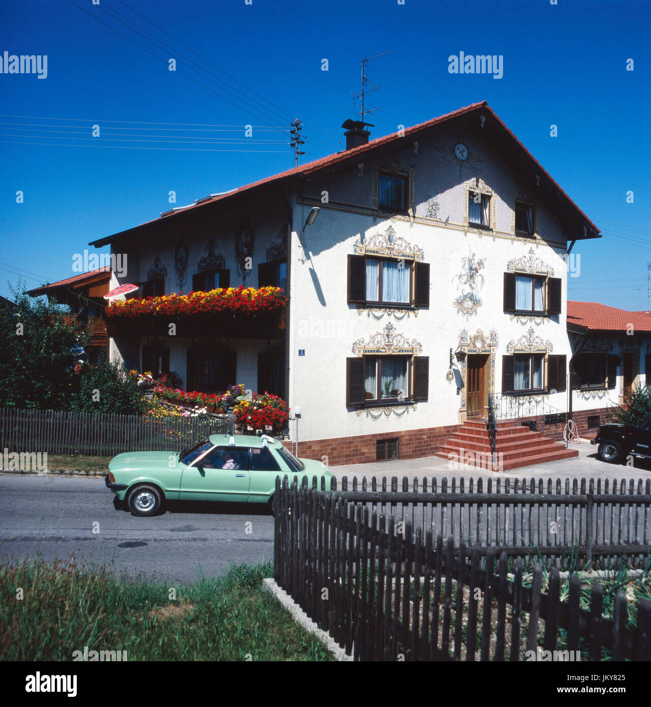 Haus in Bayern, Deutschland 1980er. Casa in Baviera, Germania degli anni ottanta. Foto Stock